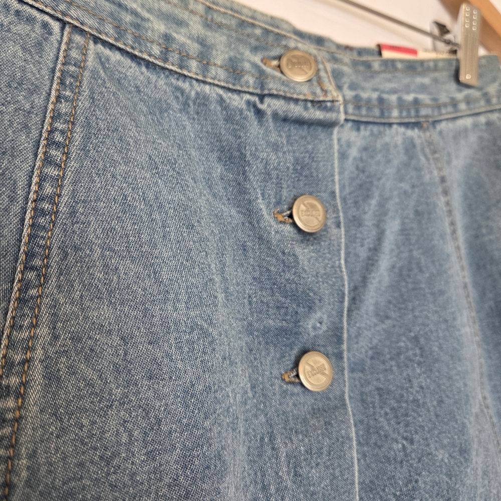 Vintage Denim Skirt Femme Fatale Denim A-Line Button Skirt - Picture 2 of 10